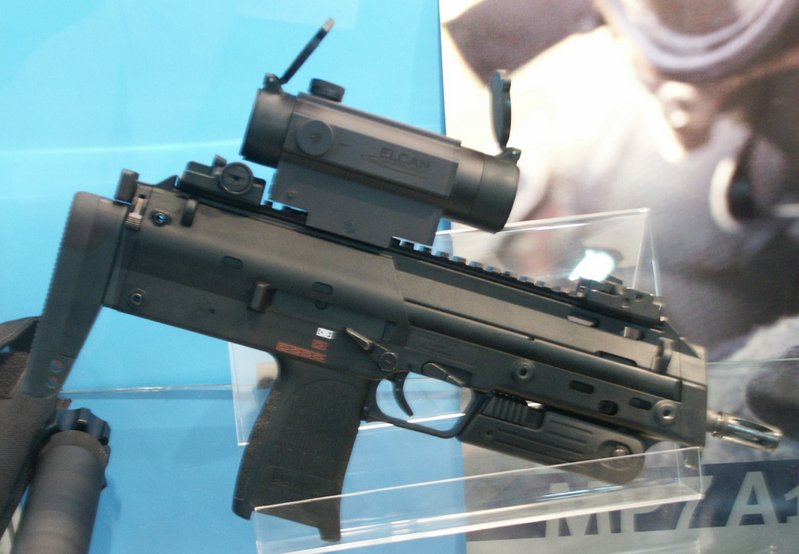 800px-MP7_SMG.jpg